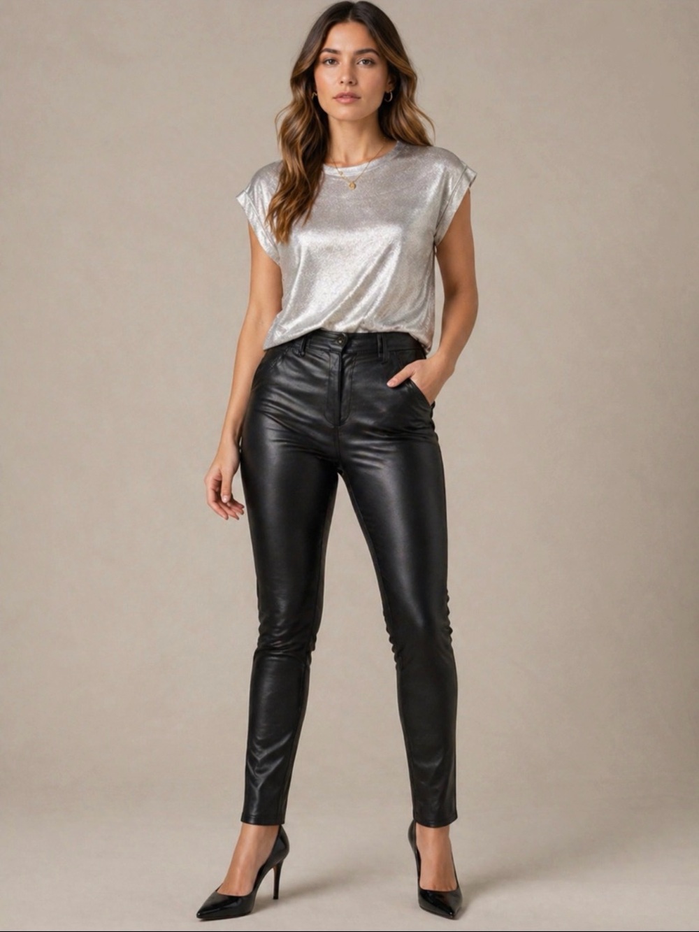 SHE + SKY Silver Metallic Top Size S‎ NWT Shimmer Short Sleeve Blouse